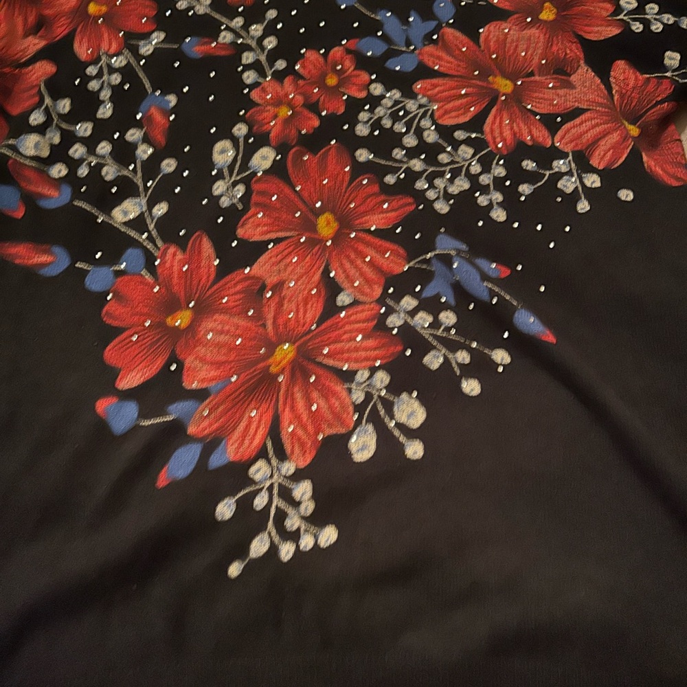 Cathy Daniels Black Top with Red and Blue Floral Design